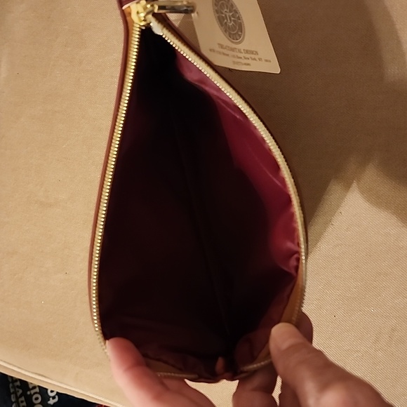 Tri-Coastal Design Cosmetics Bag - Picture 4 of 7